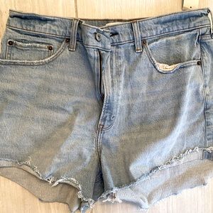 Abercrombie new with tags denim shorts - size 32